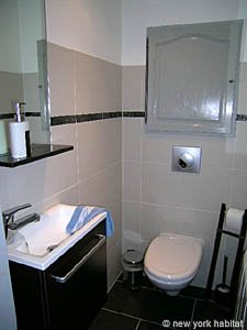 South France - Aix en Provence - Marseilles - 2 Bedroom - Villa apartment - bathroom 2 (PR-995) photo 1 of 1