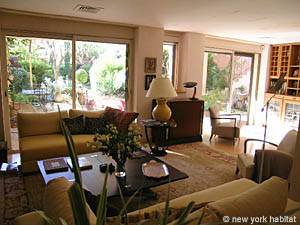 South of France - Provence - 1 Bedroom apartment - living room (PR-1000) photo 2 of 6