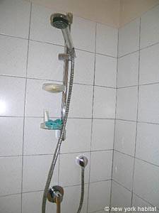 South of France - Provence - 1 Bedroom apartment - bathroom 1 (PR-1000) photo 3 of 4