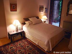 South of France - Provence - 1 Bedroom apartment - bedroom (PR-1000) photo 2 of 8