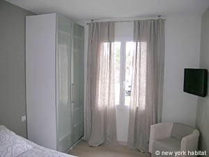 South of France - Provence - Studio apartment - living room (PR-1012) photo 3 of 6 South of France - Provence - Studio apartment - living room (PR-1012) photo 3 of 6