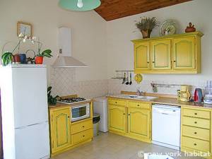 South of France - Provence - 2 Bedroom - Villa accommodation - kitchen (PR-1034) photo 1 of 6 South of France - Provence - 2 Bedroom - Villa accommodation - kitchen (PR-1034) photo 1 of 6