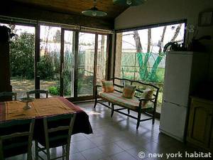 South of France - Provence - 2 Bedroom - Villa accommodation - kitchen (PR-1034) photo 6 of 6 South of France - Provence - 2 Bedroom - Villa accommodation - kitchen (PR-1034) photo 6 of 6