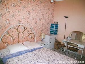 Sud de la France - C&ocirc;te d'Azur - T3 appartement location vacances - chambre 1 (PR-1040) photo 3 sur 4