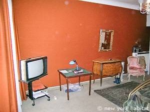 Sud de la France - C&ocirc;te d'Azur - T3 appartement location vacances - chambre 2 (PR-1040) photo 3 sur 5