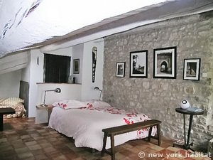 Sud de la France - Provence - T5 - Mas appartement bed breakfast - chambre 2 (PR-1047) photo 1 sur 7 Sud de la France - Provence - T5 - Mas appartement bed breakfast - chambre 2 (PR-1047) photo 1 sur 7