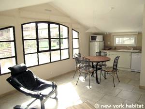 Sud de la France - Provence - T3 appartement location vacances - s&eacute;jour (PR-1078) photo 6 sur 6
