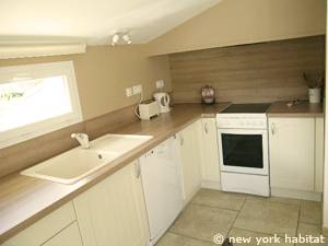 Sud de la France - Provence - T3 appartement location vacances - cuisine (PR-1078) photo 3 sur 4