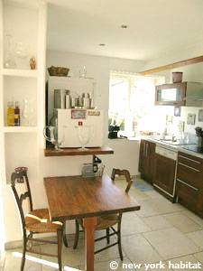 Sud de la France - Provence - T4 - Duplex - Villa appartement location vacances - cuisine (PR-1080) photo 3 sur 4 Sud de la France - Provence - T4 - Duplex - Villa appartement location vacances - cuisine (PR-1080) photo 3 sur 4