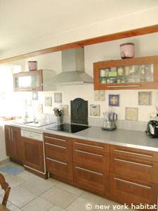 Sud de la France - Provence - T4 - Duplex - Villa appartement location vacances - cuisine (PR-1080) photo 2 sur 4 Sud de la France - Provence - T4 - Duplex - Villa appartement location vacances - cuisine (PR-1080) photo 2 sur 4