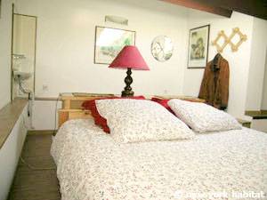 Sud de la France - Provence - T4 - Duplex - Villa appartement location vacances - chambre 3 (PR-1080) photo 3 sur 5 Sud de la France - Provence - T4 - Duplex - Villa appartement location vacances - chambre 3 (PR-1080) photo 3 sur 5