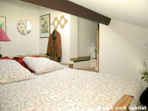 Sud de la France - Provence - T4 - Duplex - Villa appartement location vacances - chambre 3 (PR-1080) photo 4 sur 5 Sud de la France - Provence - T4 - Duplex - Villa appartement location vacances - chambre 3 (PR-1080) photo 4 sur 5