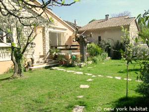 Sud de la France - Provence - T4 - Duplex - Villa appartement location vacances - autre (PR-1080) photo 6 sur 13 Sud de la France - Provence - T4 - Duplex - Villa appartement location vacances - autre (PR-1080) photo 6 sur 13