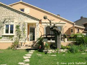 Sud de la France - Provence - T4 - Duplex - Villa appartement location vacances - autre (PR-1080) photo 7 sur 13 Sud de la France - Provence - T4 - Duplex - Villa appartement location vacances - autre (PR-1080) photo 7 sur 13