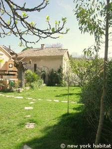 Sud de la France - Provence - T4 - Duplex - Villa appartement location vacances - autre (PR-1080) photo 9 sur 13 Sud de la France - Provence - T4 - Duplex - Villa appartement location vacances - autre (PR-1080) photo 9 sur 13
