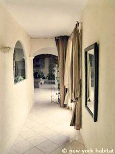 South of France - Provence - 4 Bedroom - Villa accommodation - living room (PR-1081) photo 8 of 8