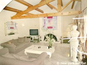 South of France - Provence - 4 Bedroom - Villa accommodation - living room (PR-1081) photo 2 of 8