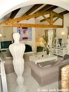 South of France - Provence - 4 Bedroom - Villa accommodation - living room (PR-1081) photo 4 of 8