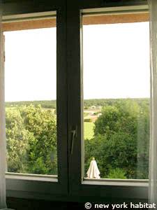 South of France - Provence - 4 Bedroom - Villa accommodation - bedroom 2 (PR-1081) photo 2 of 2