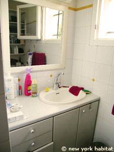 South of France - Provence - 4 Bedroom - Villa accommodation - bathroom 2 (PR-1081) photo 1 of 2