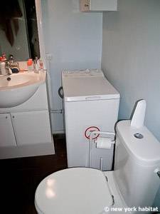 Sud de la France - Provence - T2 appartement location vacances - salle de bain (PR-1088) photo 2 sur 3