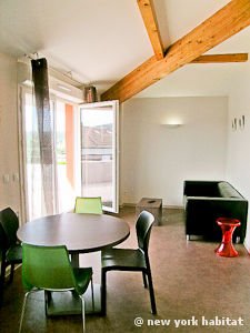 Sud de la France - Provence - T2 appartement location vacances - séjour (PR-1095) photo 1 sur 6 Sud de la France - Provence - T2 appartement location vacances - séjour (PR-1095) photo 1 sur 6