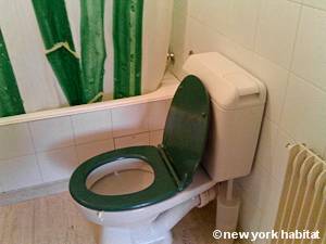 South of France - French Riviera - Studio accommodation - bathroom (PR-1116) photo 1 of 1