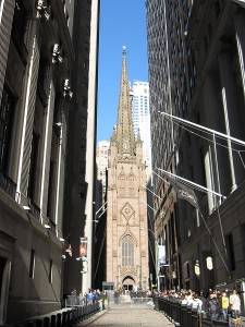 Foto de la Iglesia Trinity en el distrito financiero de Nueva York