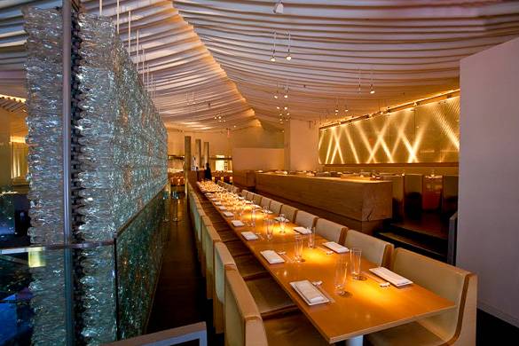 Imagen del interior del restaurante Morimoto en Chelsea