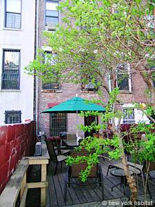 Harlem Townhouse Accommodation terrace 2