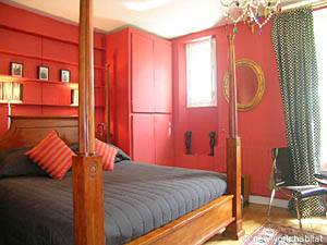 One bedroom in Montmarte bedroom