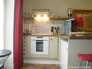 One-bedroom in Montmarte kitchen