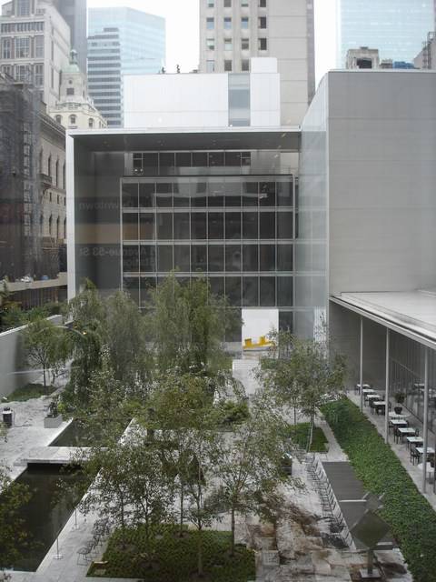 Museum of Modern Art in New York Pict