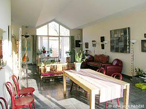 South of France Accommodation: 2-bedroom rental in Saint Remy de Provence PR-695 Pict