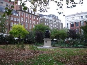 Photo of Queen Anne Square in Bloomsbury, London