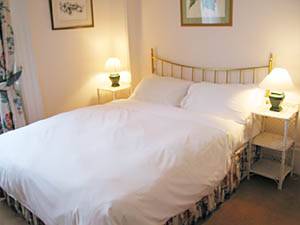 London Accommodation: 2-bedroom apartment in Knightsbridge (LN_274)