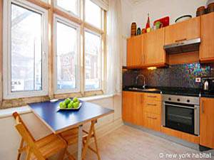 London Accommodation: Studio in Bloomsbury (LN-507)