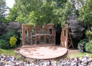 An open air theatre scene in Regent Park. Photo by Mike Fleming