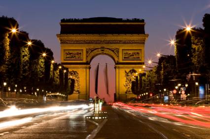 Visit the Champs Elysées and the Arc de Triomphe in Paris - New York  Habitat Blog