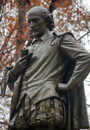 Statue of Shakespeare in Cental Park