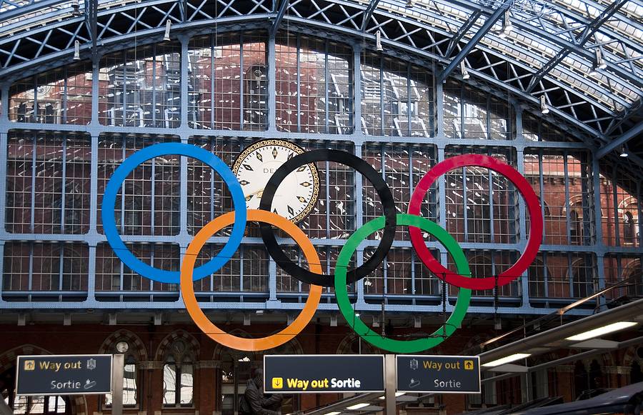 Olympic Rings at St Pancras Station