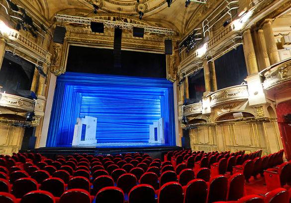 Picture of the Theatre Mogador in Paris