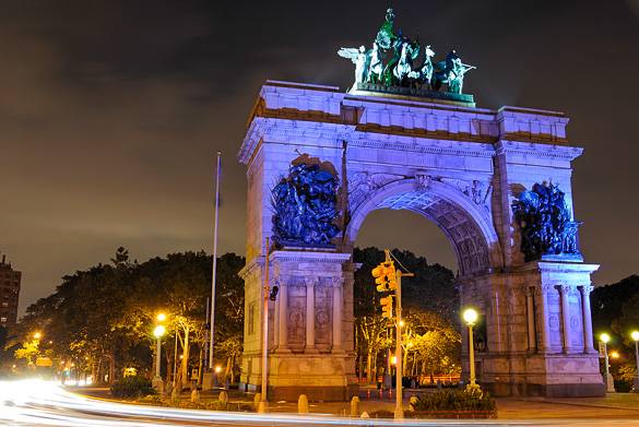 Image of Brooklyn’s Grand Army Plaza and its arch