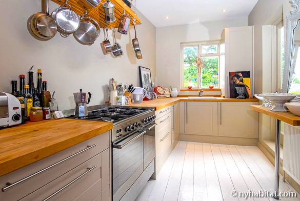 Image of a kitchen in a vacation rental apartment in London