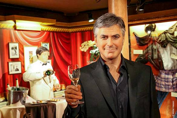 Picture of a wax statue in Paris’ Musée Grévin