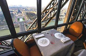 Picture of the Eiffel Tower’s restaurant Le Jules Verne in Paris