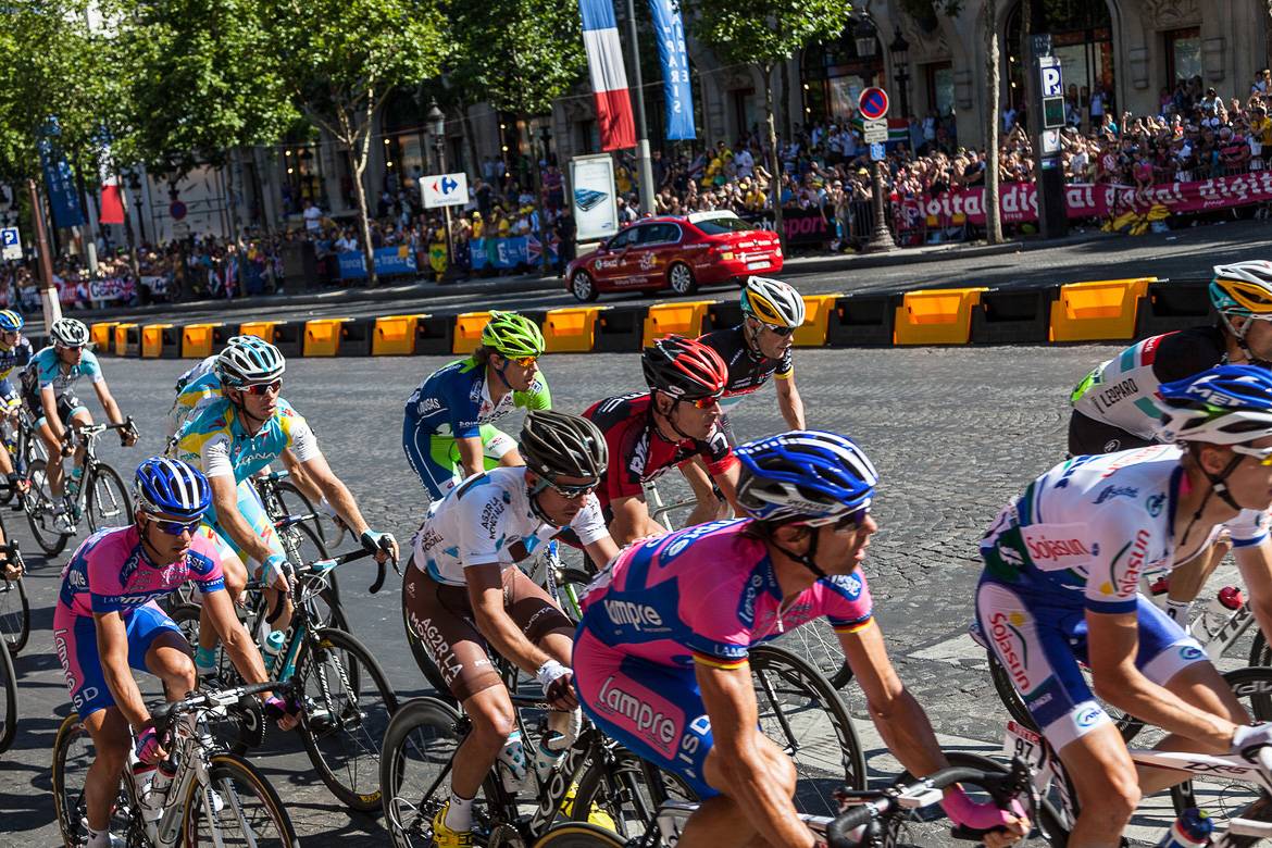 Photograph of cyclists in the Tour de France
