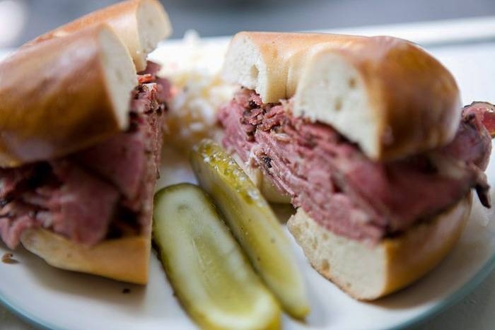 Image of a roast beef bagel