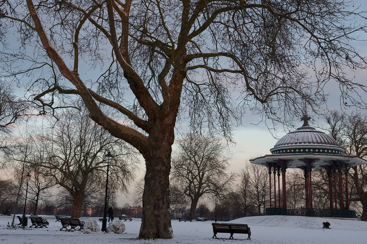 A snowy wonderland graces Clapham Commons