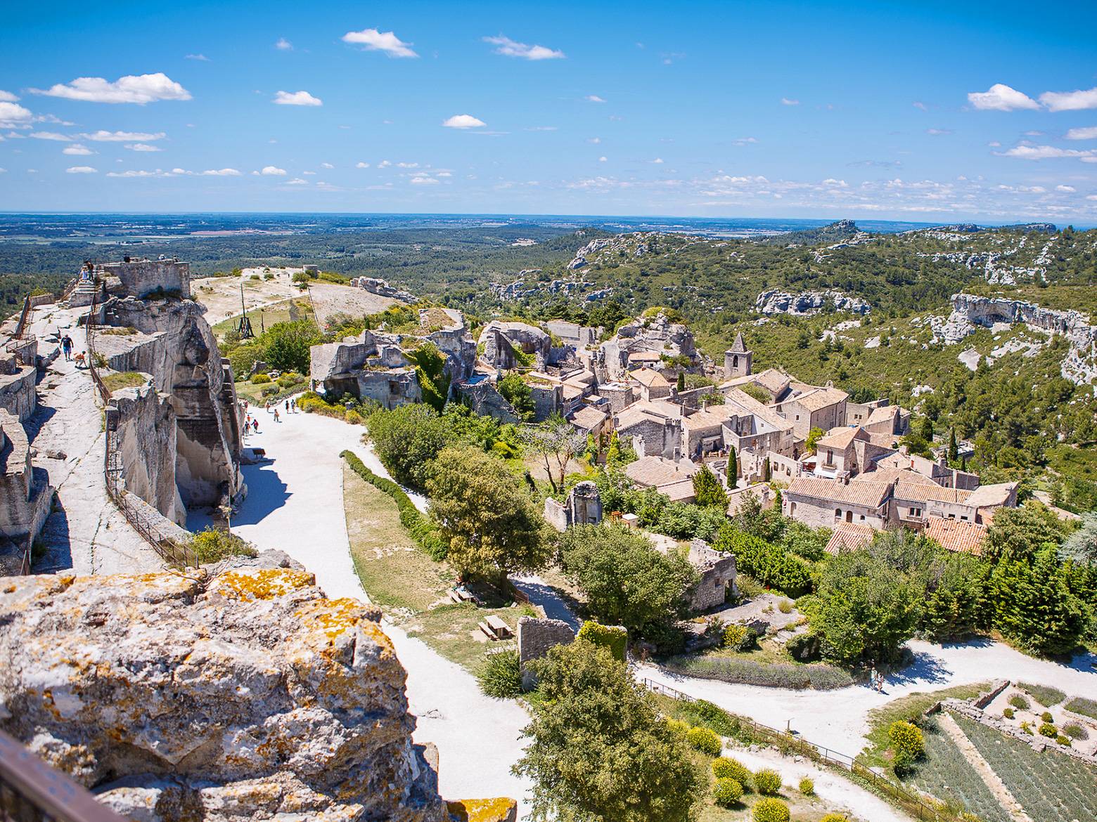 Image of the village of Les Baux-de-Provence